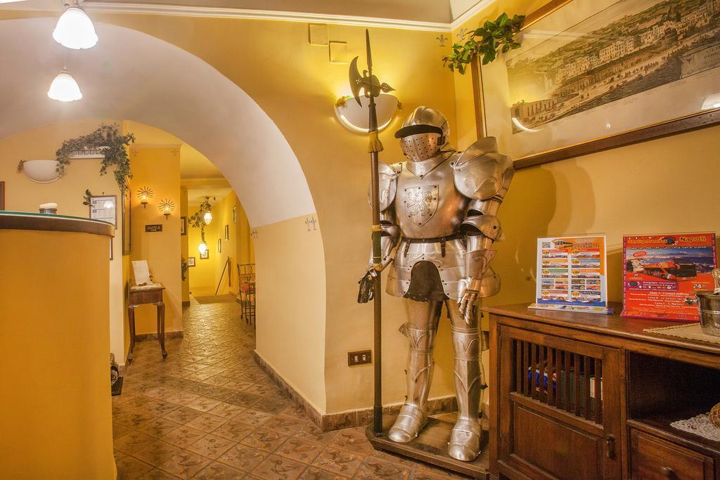 B&B L'Alloggio Dei Vassalli Naples Exterior photo